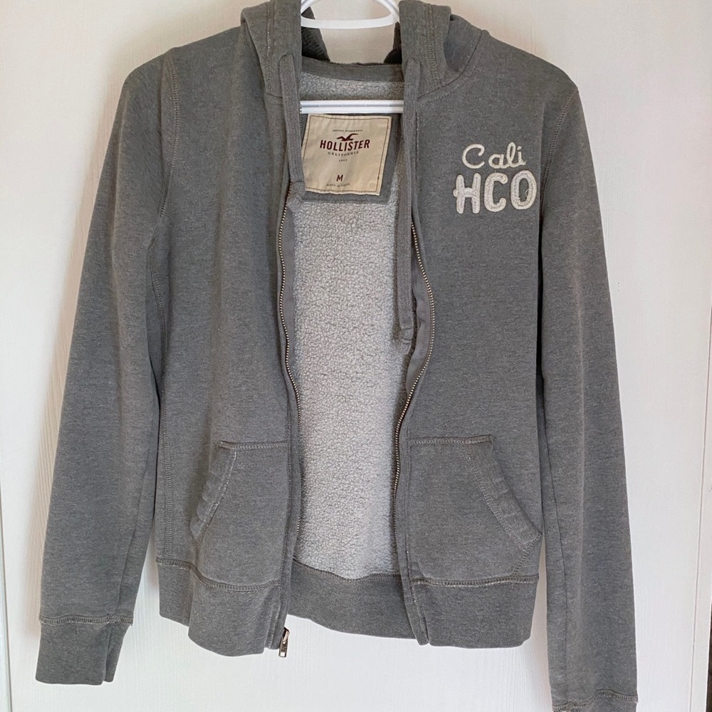 ✨SALE✨ Hollister Sweater
